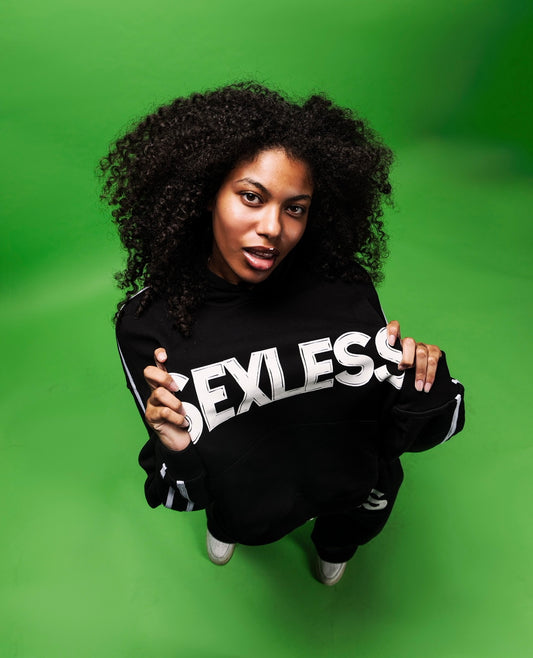 SEXLESS HOODIE
